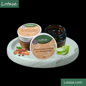 Kemasan dan tekstur Lotase Tamarindus Indica Gel Moisturizer 30g hydrating brightening