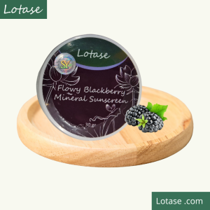 LOTASE Flowy Blackberry Mineral Sunscreen tampak atas